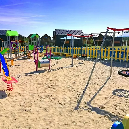 Wakacyjna Wioska Summerland Dziwnówek